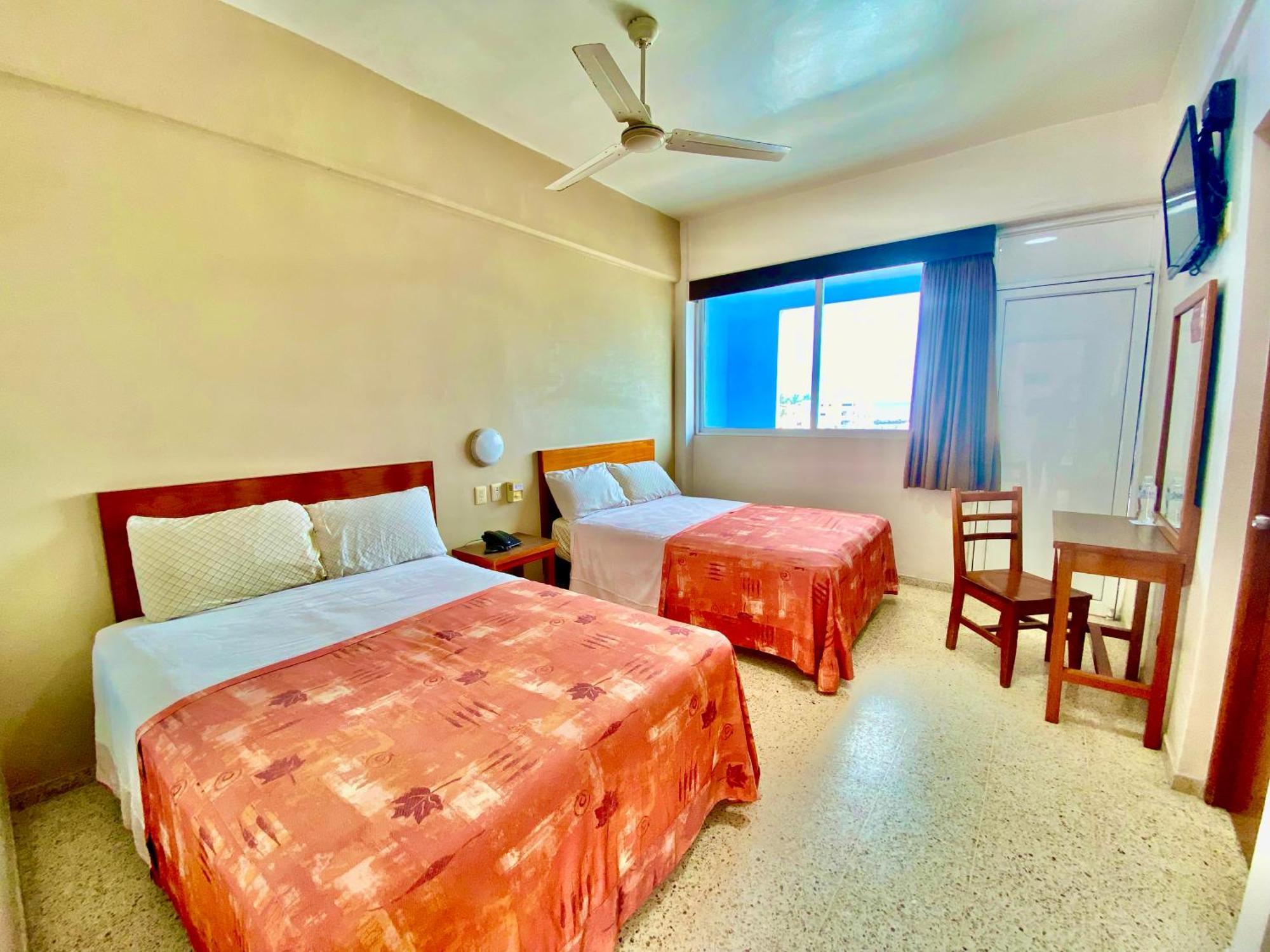 Hotel Delfines - A 2 Calles Del Acuario Veracruz Exteriör bild